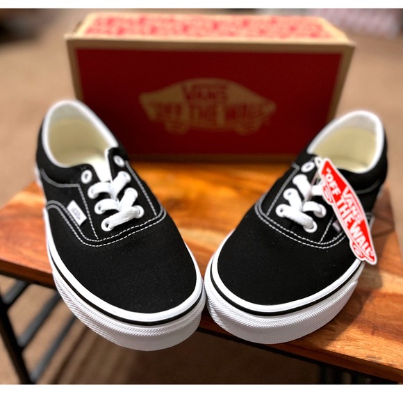 Vans Shoes - Vans Era Unisex Sneakers Black White Low Top Canvas Shoes Size 5 Women  NWT